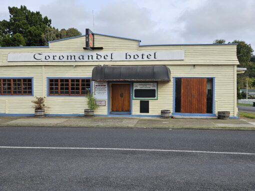 Coromandel Hotel – The Top Pub